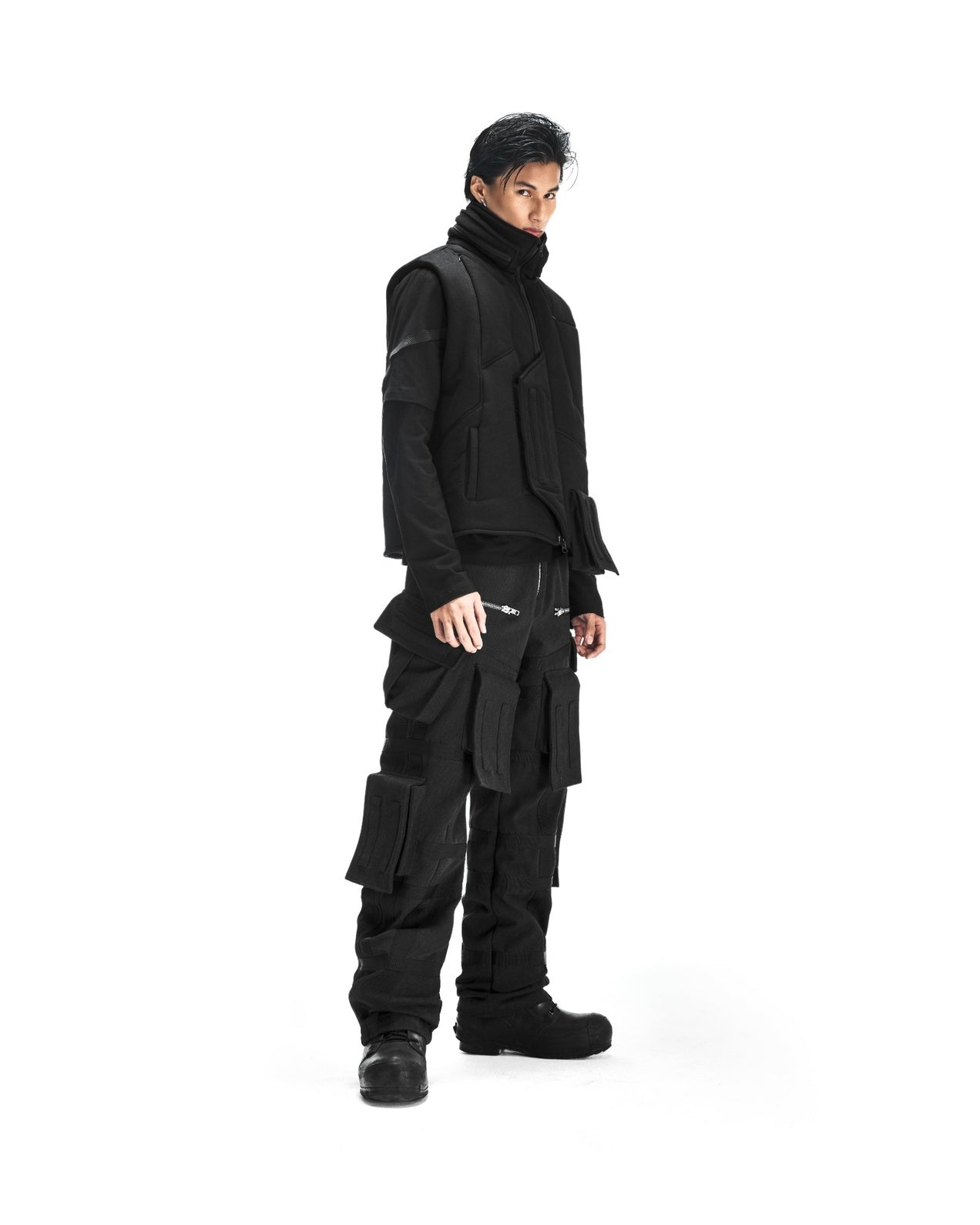 UTX-04 PUFFER VEST (Black)