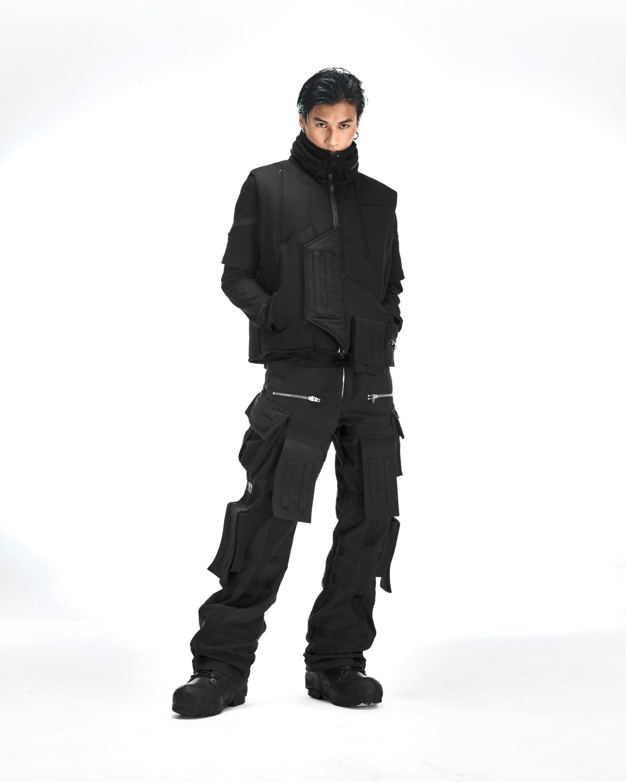 UTX-04 PUFFER VEST (Black)