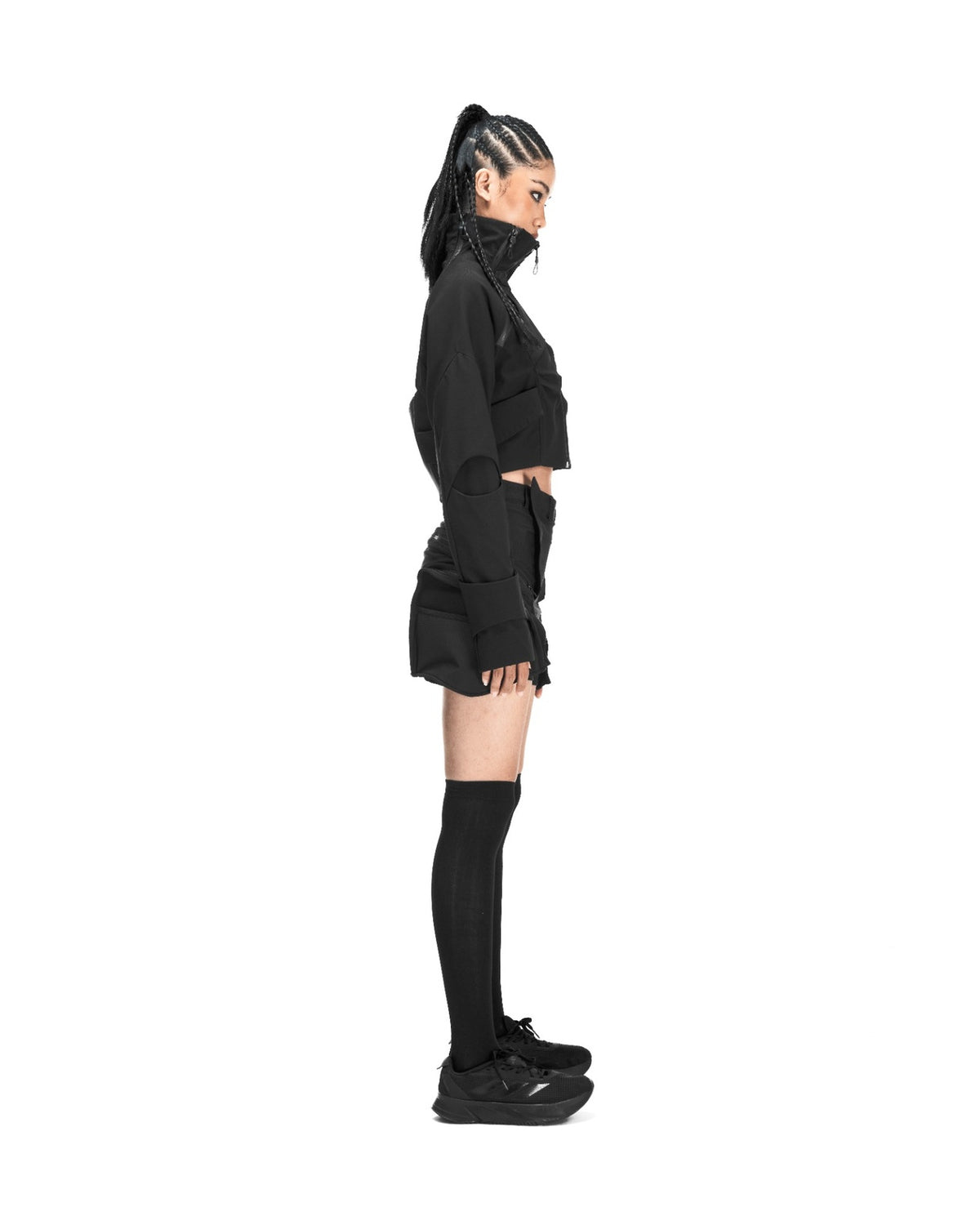 XIRVA CROPPED JACKET (Black)