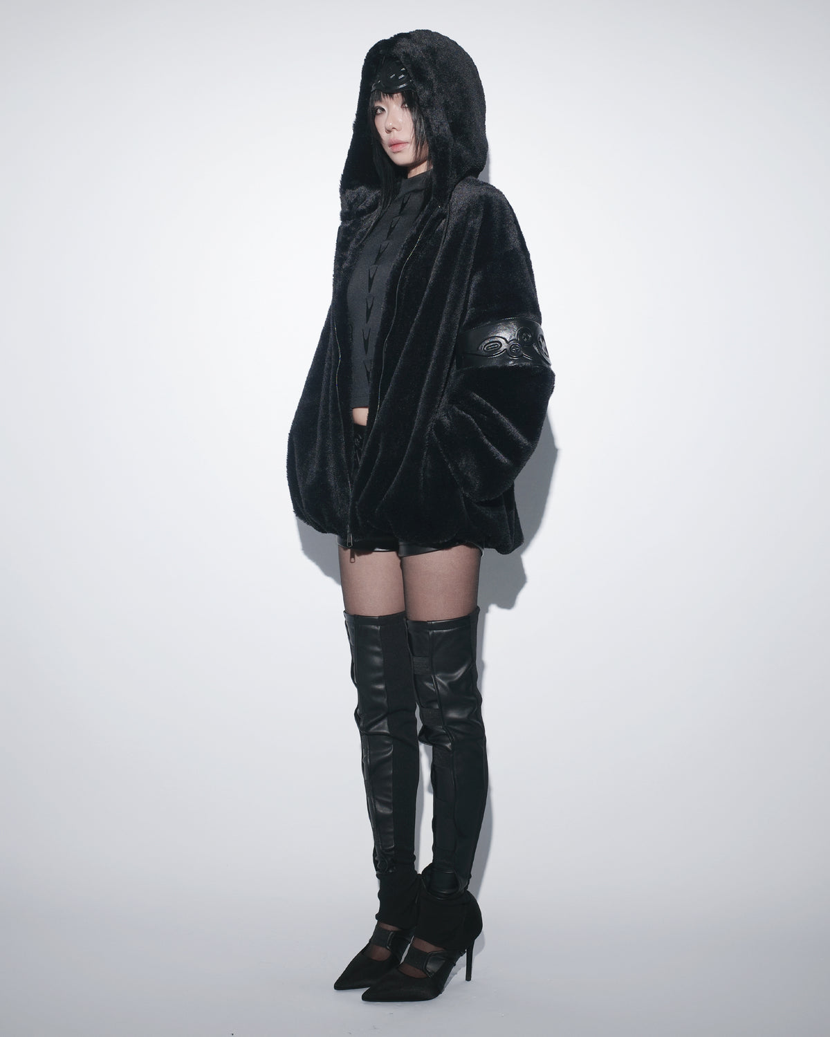 PL4Y FUR HOODIE - BLACK